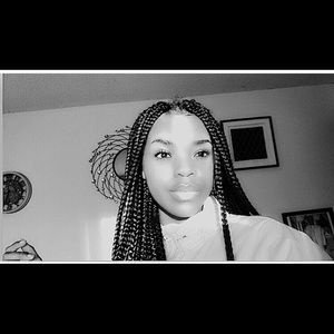 Meet your Posher, Karis